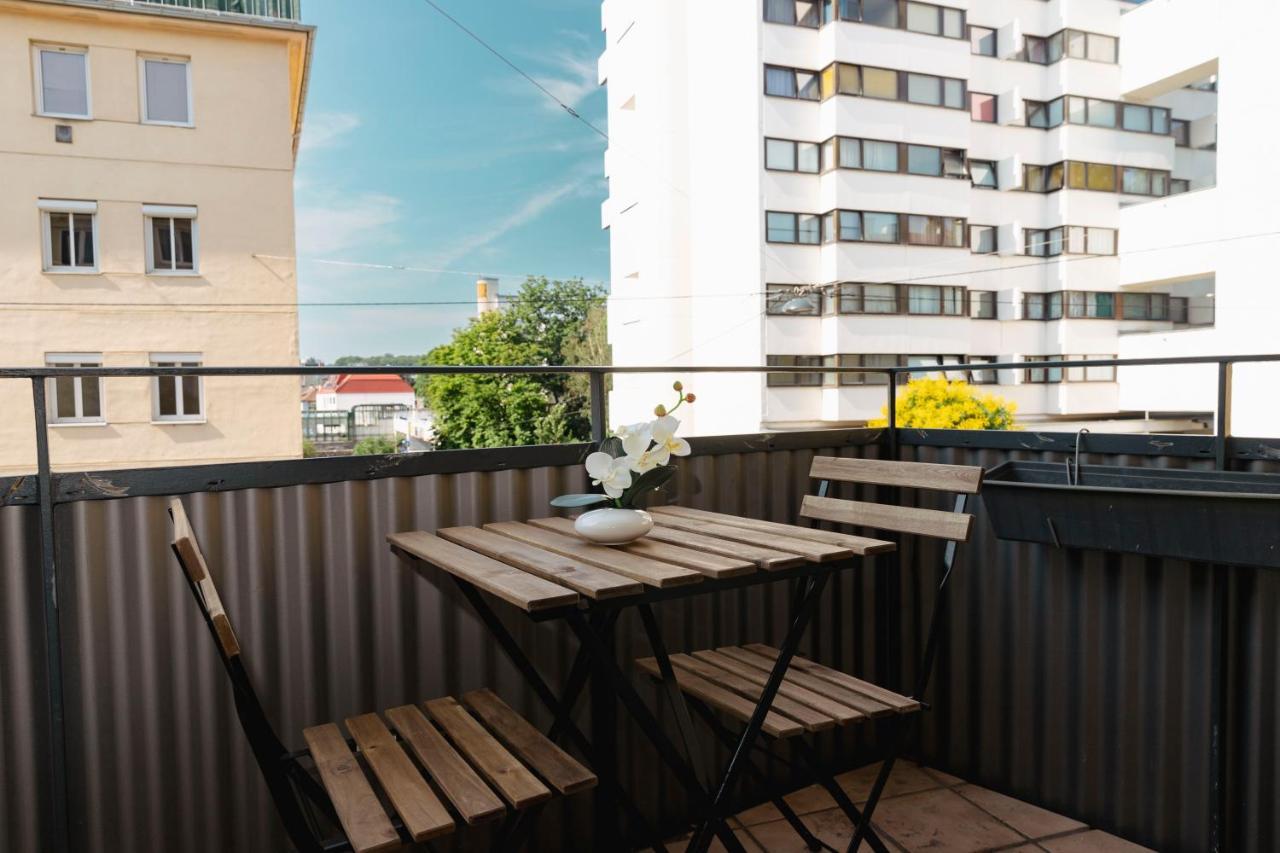 Beautiful 2-Bedroom Apartment Near Schoenbrunn 维也纳 外观 照片
