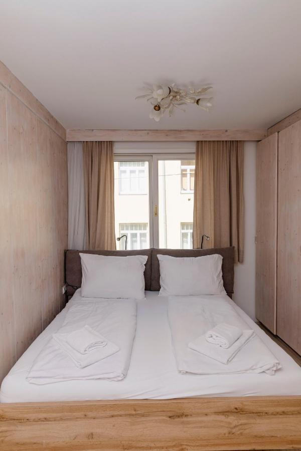 Beautiful 2-Bedroom Apartment Near Schoenbrunn 维也纳 外观 照片