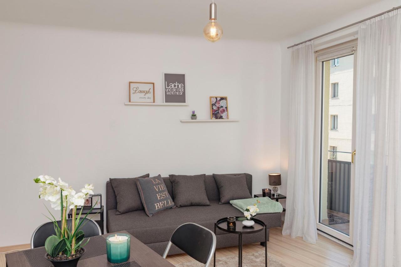 Beautiful 2-Bedroom Apartment Near Schoenbrunn 维也纳 外观 照片
